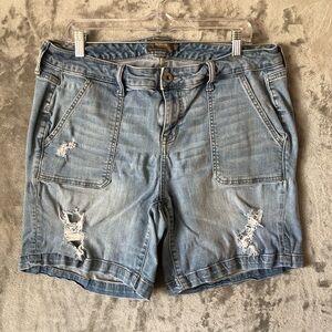 Torrid Women Bermuda Shorts Size 16 Distressed High Rise Summer Festival